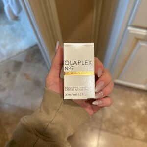 Brand new olaplex bonding oil